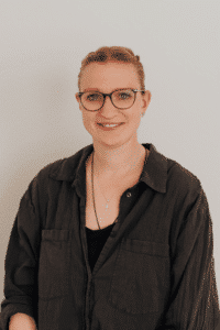 Portrait Kim Physiotherapeutin